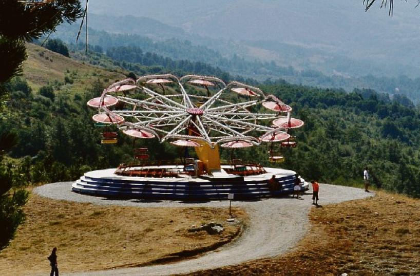 È in Basilicata la giostra più lenta del mondo: sul Pollino i turisti a bordo di «navicelle»