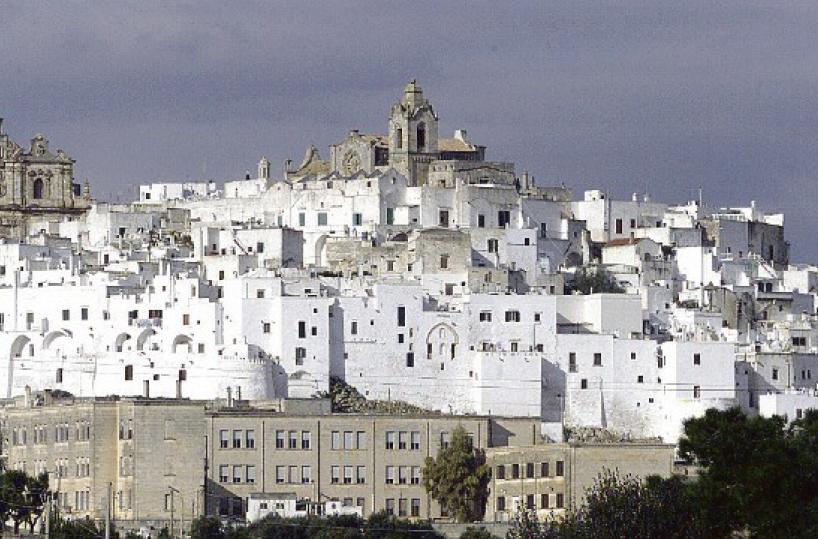 Ostuni, città sempre... meno bianca, si punta a formare giovani «lenitori»