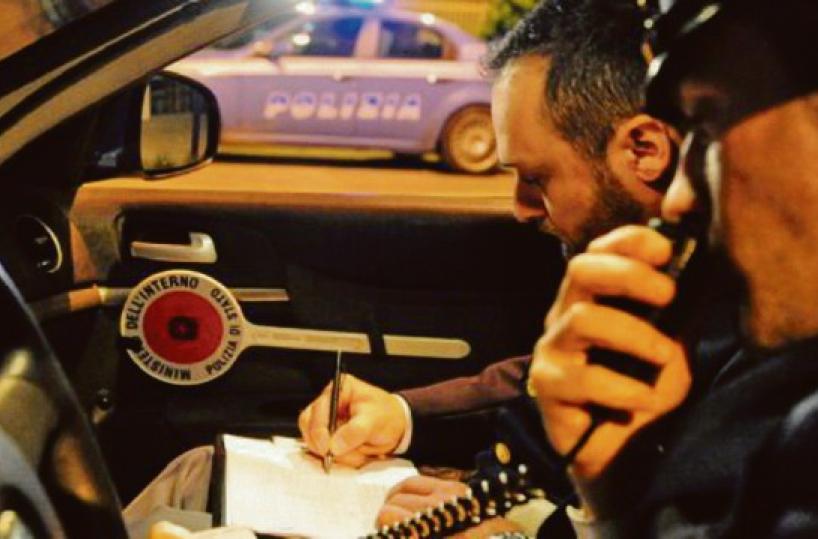 Furti, aggressioni, stupri, stranieri: un italiano su quattro vuole armarsi 