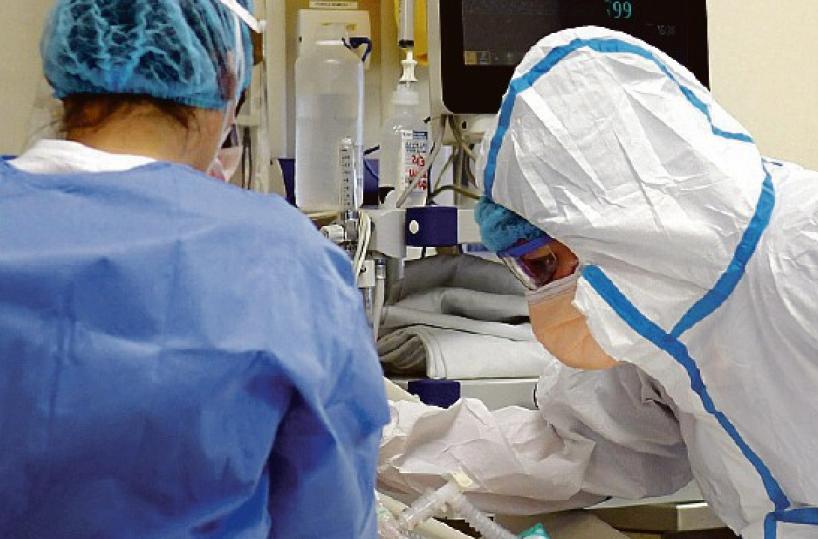 Andria, morì di Covid dopo il contagio in ospedale, i familiari: «L’inchiesta vada avanti»