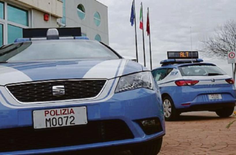Poliziotti salvano un 15enne e una donna dal suicidio a Gioia e Taranto