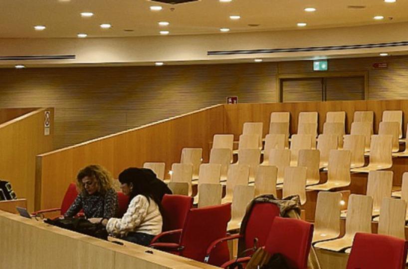 Regione Puglia, Pd condannato per il portaborse d’oro: contratto da 10mila euro, gliene danno 40mila