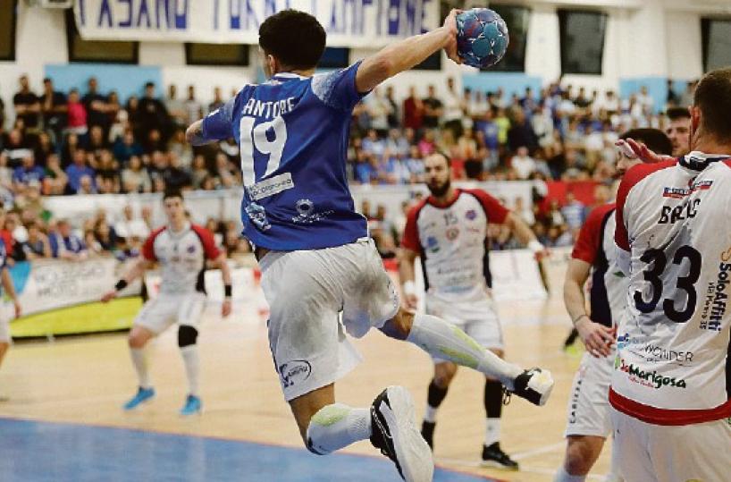 Il primo in casa non si scorda mai: Fasano è in estasi per lo scudetto