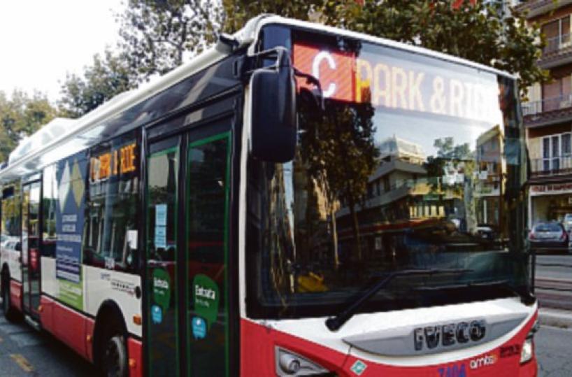 Molestata e minacciata sul bus al capolinea di Largo 2 giugno a Bari