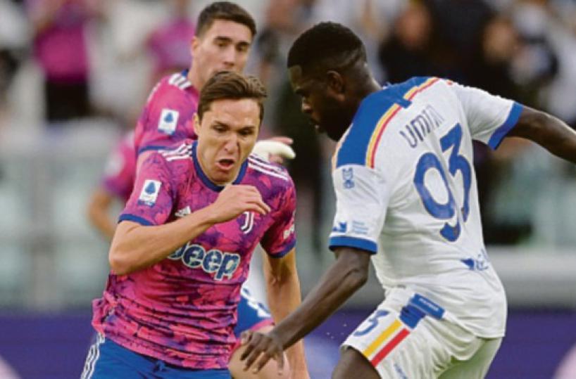 Lecce, il segreto della salvezza nella difesa bunker di Baschirotto e Umtiti