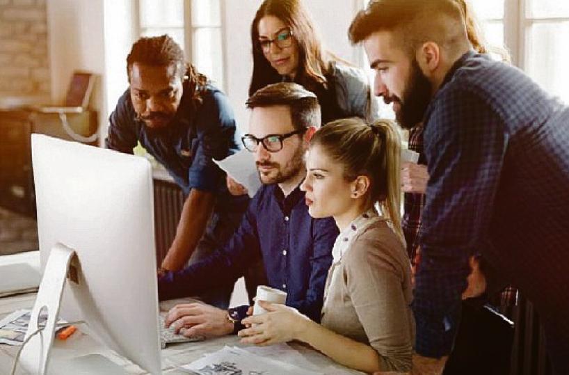 Giovani, Puglia e futuro: il mondo sta cambiando, evitate i consigli gratis