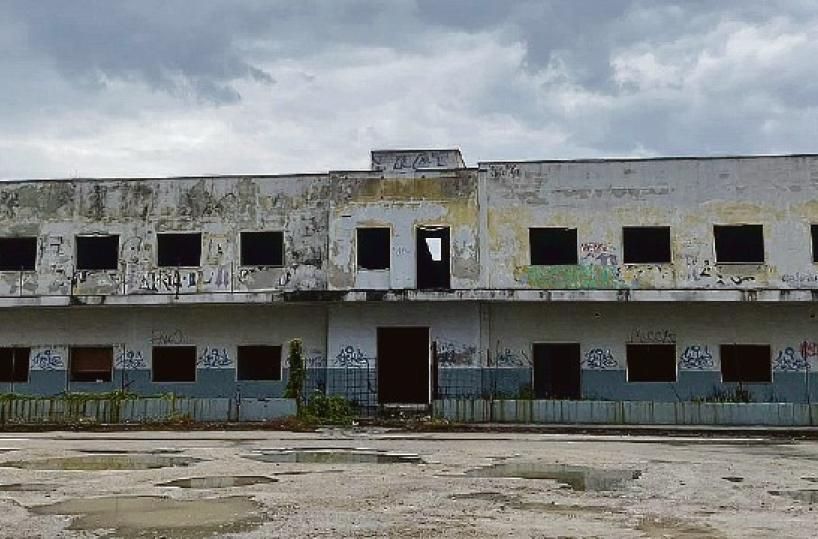 Il rudere Regina pacis: il «mostro» del Salento a due passi dal mare
