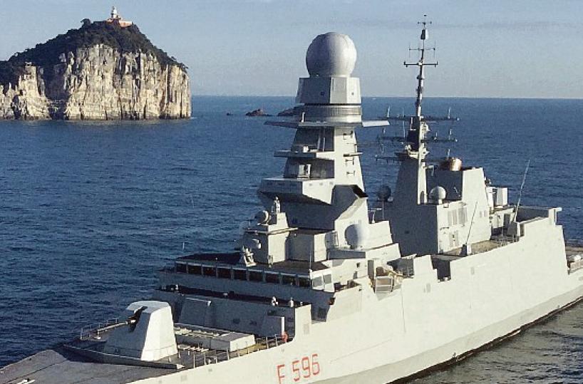 Nave della Marina, insulti e molestie a bordo per donne e gay: tarantini tra le presunte vittime