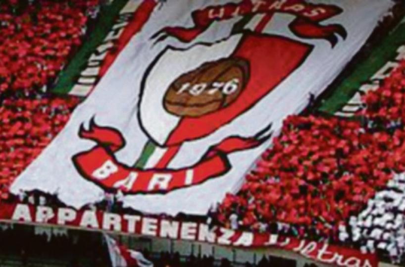 Corteo funebre non autorizzato allo stadio di Bari: ultras prosciolti