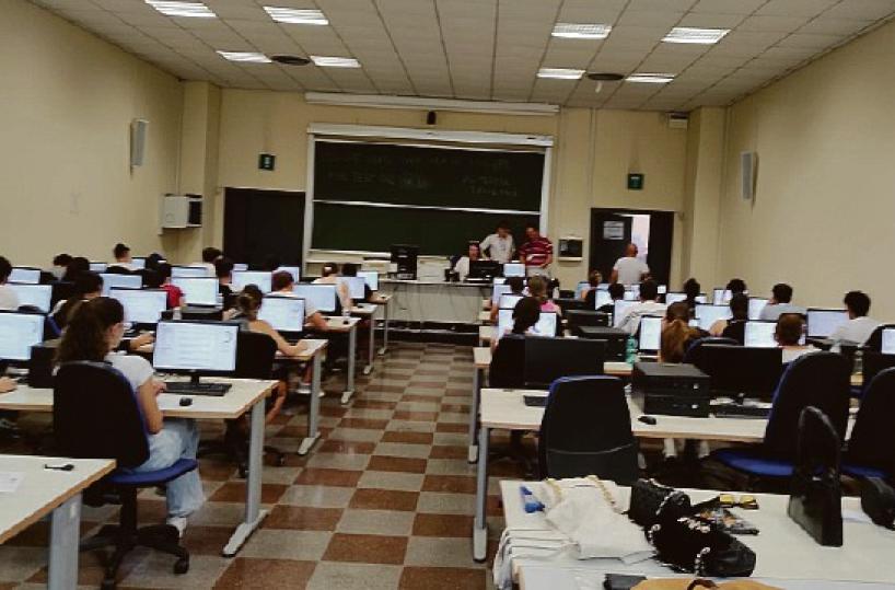 Lecce, test di Medicina chiusi con il rebus black out: genitori pronti al ricorso