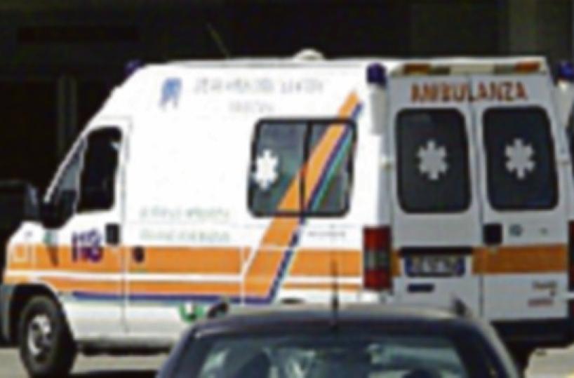Brindisi, il bebè ha fretta di nascere: la mamma partorisce all'ingresso del Pronto soccorso