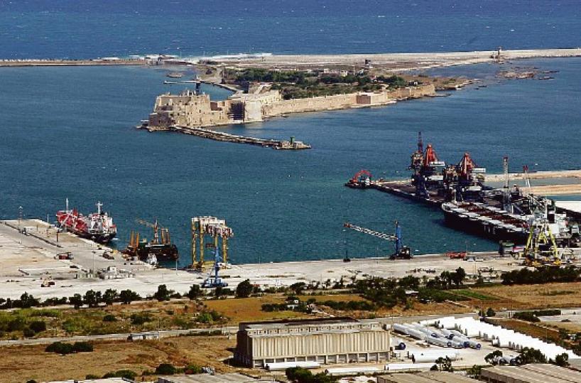 Dragaggi nel porto di Brindisi,  conto alla rovescia per le offerte