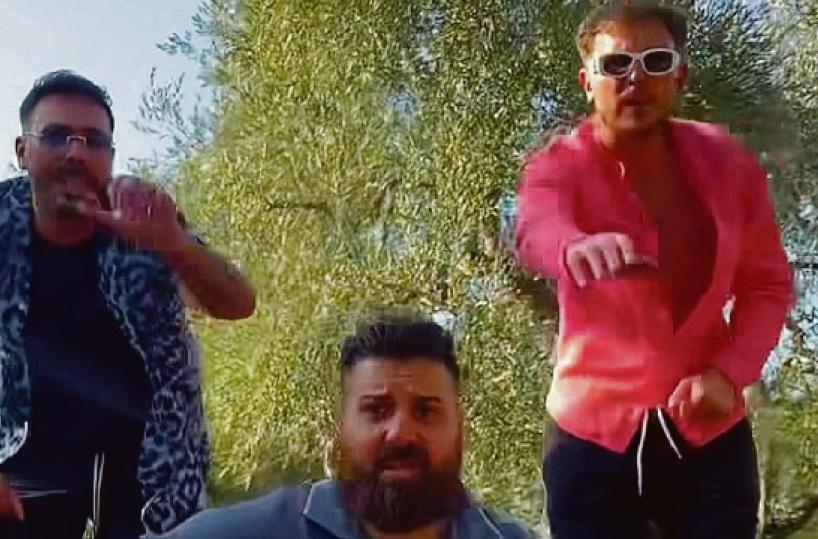 Bitonto, l’agricoltore-influencer Monopoli e i video virali sui social