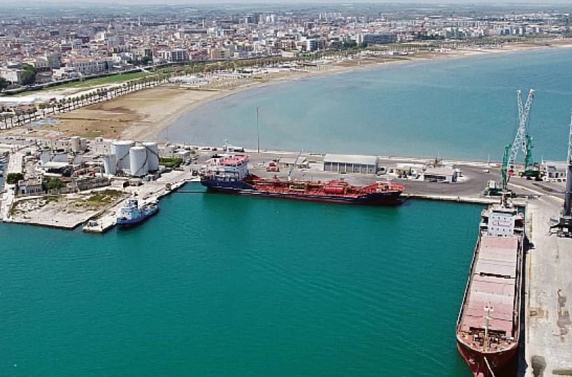  Il porto di Barletta soffocato dalla sabbia: «Chiarezza sul suo futuro»