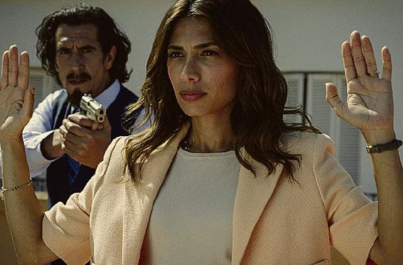 Una donna e i suoi segreti in «Who is Erin Carter?» un thriller mozzafiato