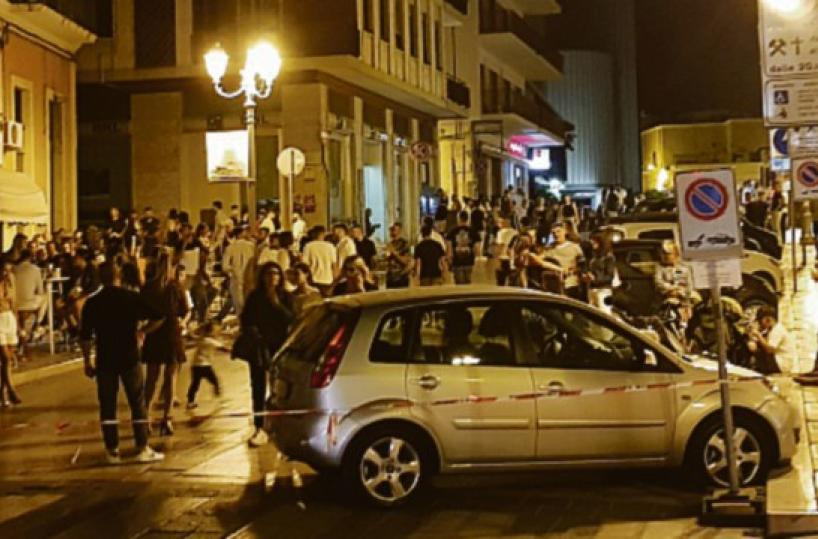 Brindisi, in un pub cuffiette ai clienti per non disturbare con la musica 