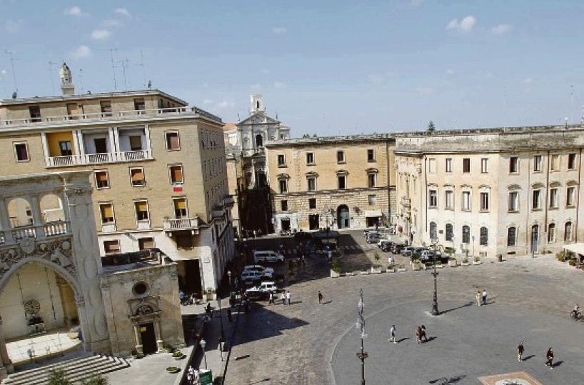 Lecce, Frisullo non ha dubbi: «Revocare le primarie sarebbe un autogol»