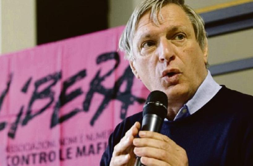 «Liberiamo Manfredonia dalla mafia»: l'urlo della città  sotto scacco