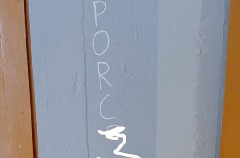 Scritte blasfeme sulla porta della chiesa di Lizzanello: lo sfogo del parroco