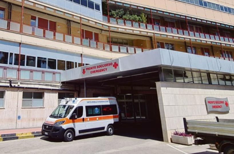 Bari, al Di Venere Pronto soccorso nel caos: «Turni di lavoro massacranti»