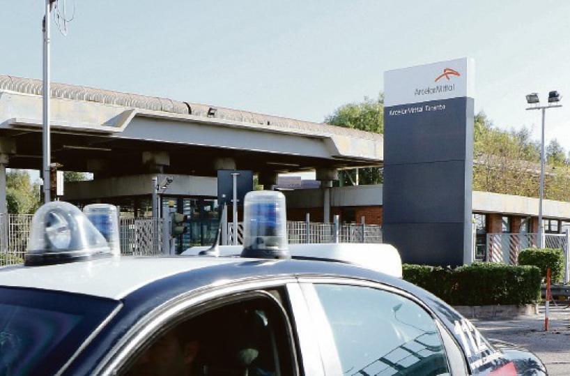 Ilva di Taranto, arrivano i carabinieri: nel mirino le emissioni