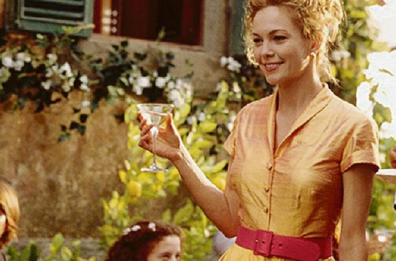 «Sotto il sole della Toscana» il racconto da turismo patinato dell’Italia... pizza e mandolino
