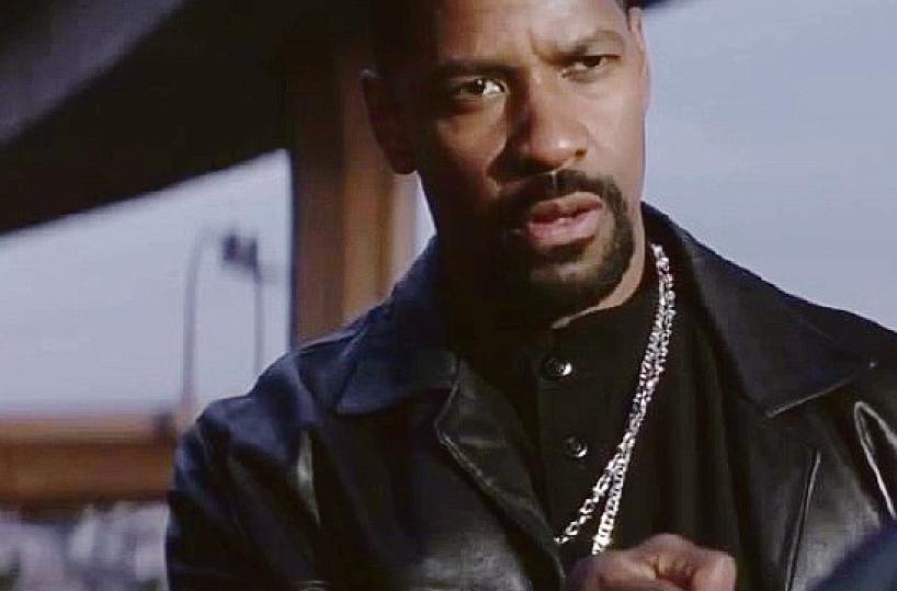 Denzel Washington poliziotto nella Los Angeles cupa e violenta raccontata in «Training day»