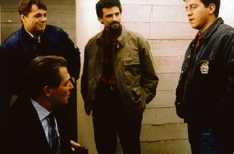 «La scorta» del magistrato che indaga sulla collusione fra la mafia e la politica