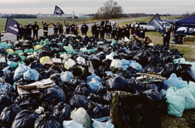 Via la plastica, il Salento si mobilita da Lecce al Capo di Leuca