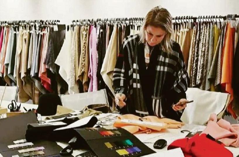 Arianna, da sartina di Porto Cesareo a stilista di successo in Svizzera