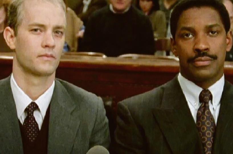 L’avvocato brillante Tom Hanks scopre di essere malato di Aids e lotta contro la discriminazione