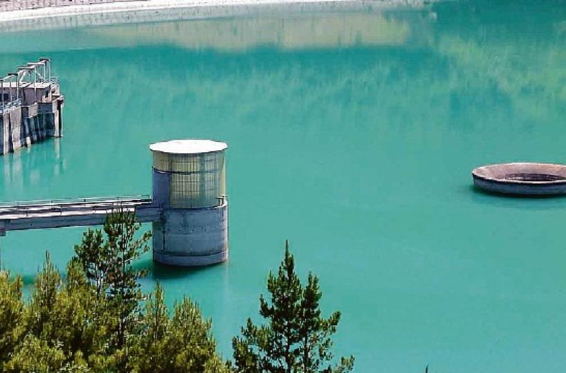 Puglia, il gran pasticcio dell’acqua: è tutto fermo per il gestore
