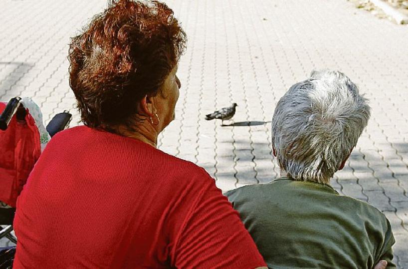 Lavoro, la Puglia a caccia di 200mila colf e badanti