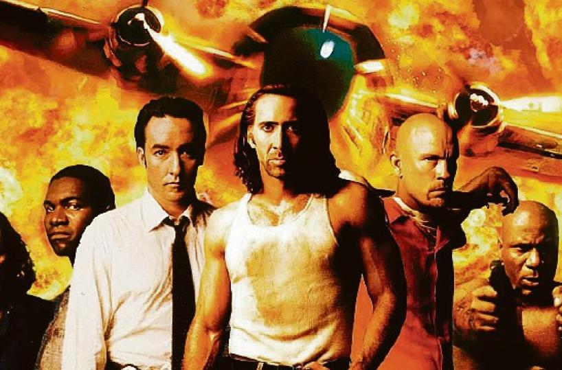 Il trio Cage, Cusack, Malcovich ad alto tasso di adrenalina in uno spericolato dirottamento