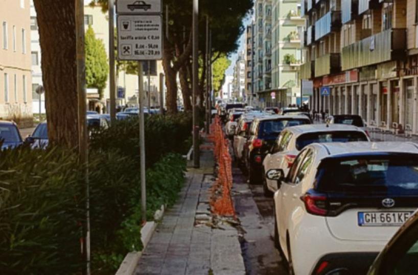 Viale Aldo Moro, rebus pista ciclabile La rimozione è vicina? Sì, no, forse