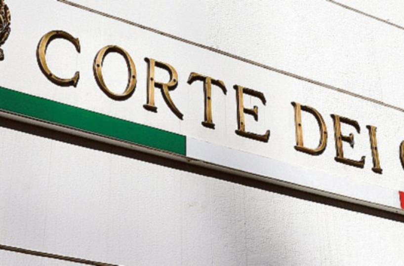 Adelfia, il dirigente scolastico ha assunto i figli: condannato dalla Corte dei conti