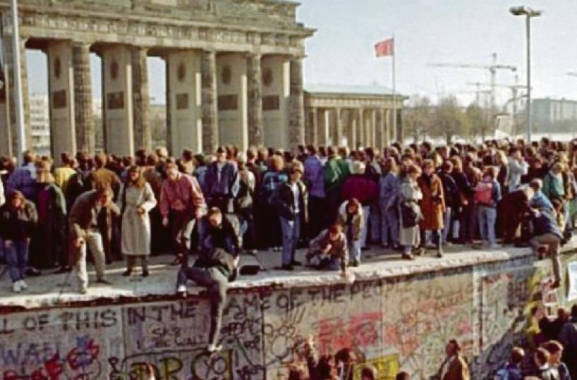 Con Alberto Angela si rievoca la caduta del Muro di Berlino