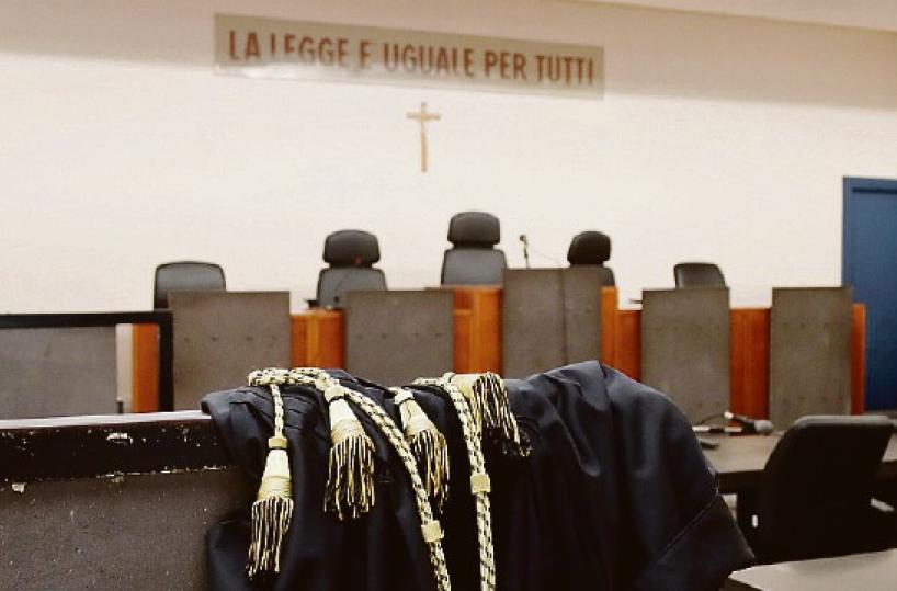 Taranto, finisce in cella per le bugie della ex: ora è lei che rischia il processo