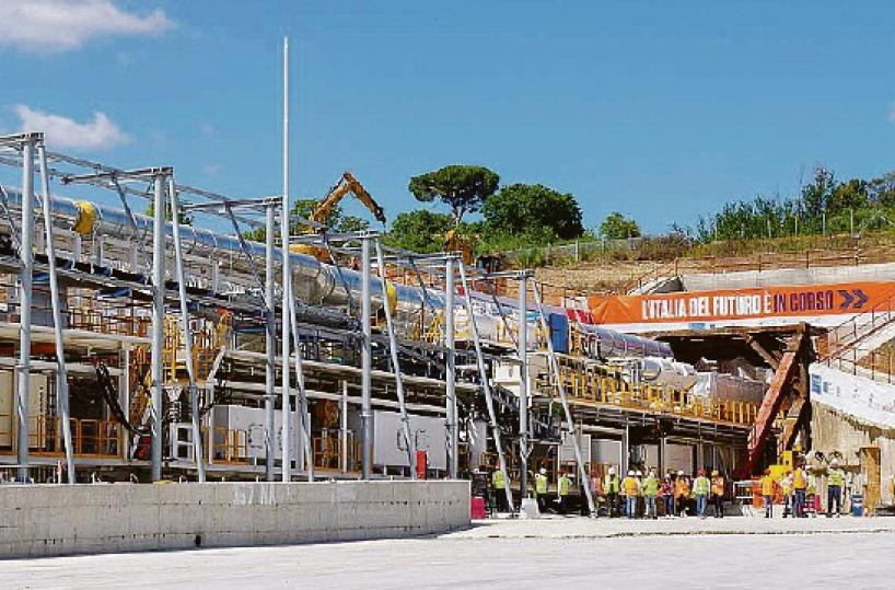 Bari-Napoli, la nuova linea slitta al 2029. Il ministro Foti: «Poche imprese e troppi imprevisti»