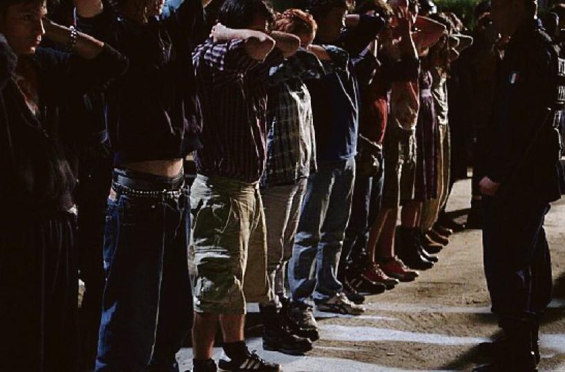 Destini incrociati durante il G8 Le violenze alla «Diaz» di Genova nel film diretto da Daniele Vicari