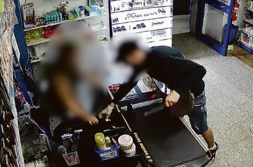 È emergenza rapine nel Barese: tre al giorno nei supermercati