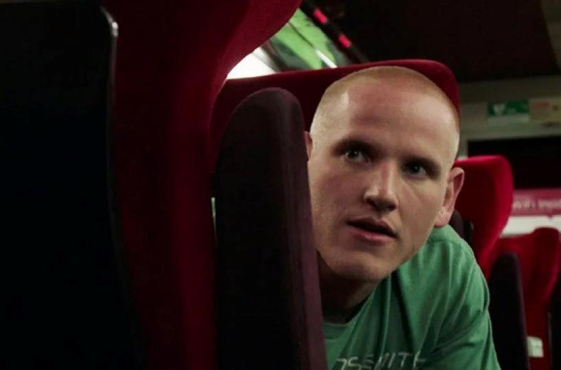 L’attentato terroristico sventato da tre eroi sul treno per Parigi nel film diretto da Clint Eastwood