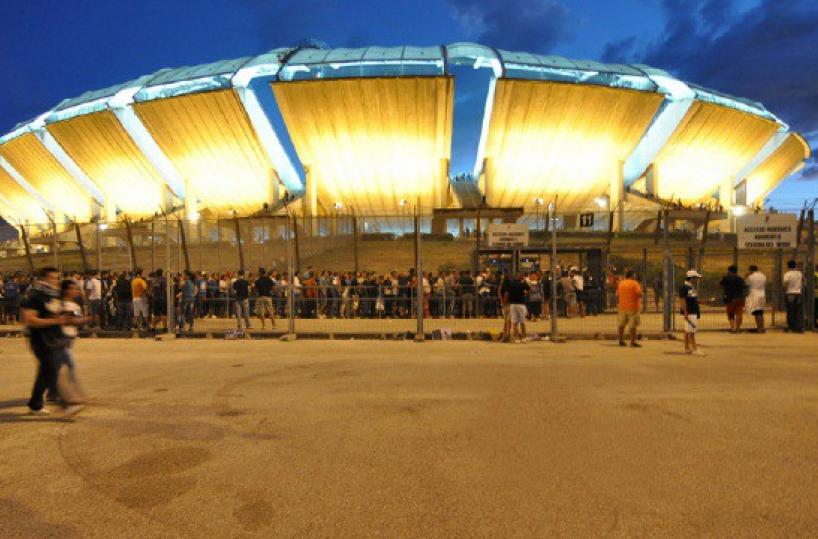 Bari, viabilità durante le partite, il Comune ai De Laurentiis: «Pagate»