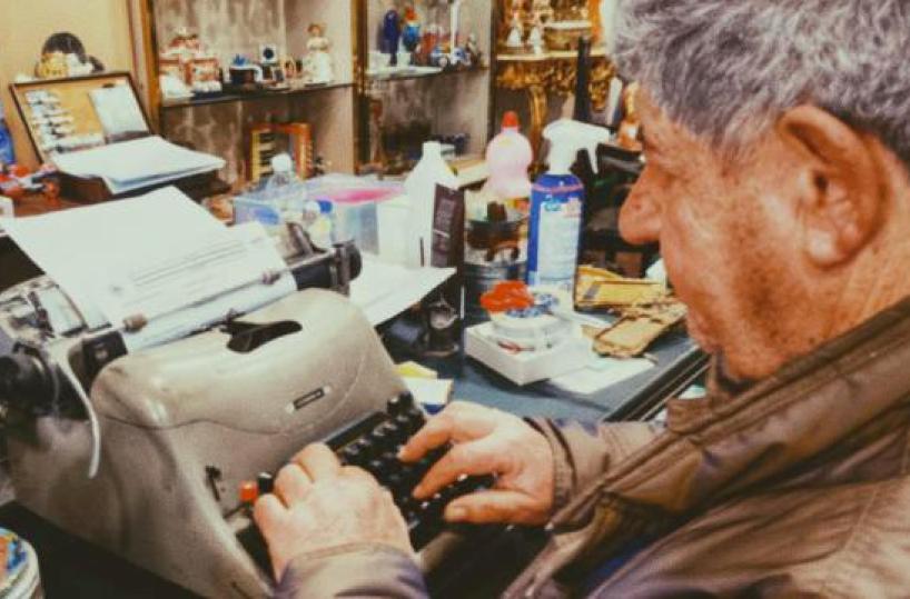 Ecco la storia di Domenico Marazia: il dattilografo pi&ugrave; veloce d&rsquo;Italia &egrave; di Bari