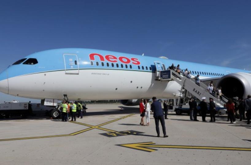 Il volo Bari-New York e il giallo dei soldi. La Regione ha detto no ai 2,5 milioni in pi&ugrave; chiesti da AdP