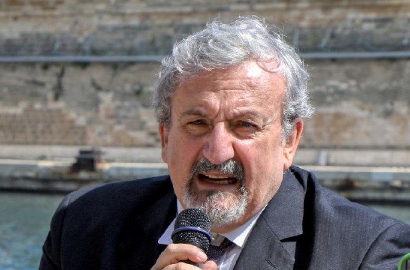 &laquo;Le nomine clientelari di Emiliano&raquo;, revocata condanna a ex consigliere. La Cassazione: &egrave; critica politica