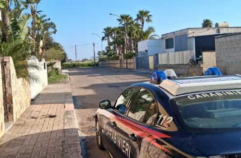 Alliste, lanciano molotov contro l&rsquo;abitazione di un imprenditore