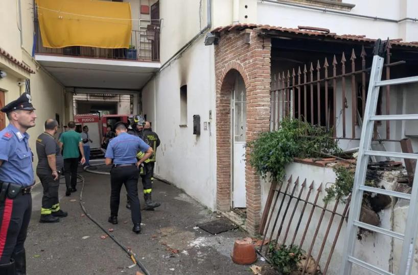 Esplosione in un’abitazione di Meta di Sorrento, morti due anziani
