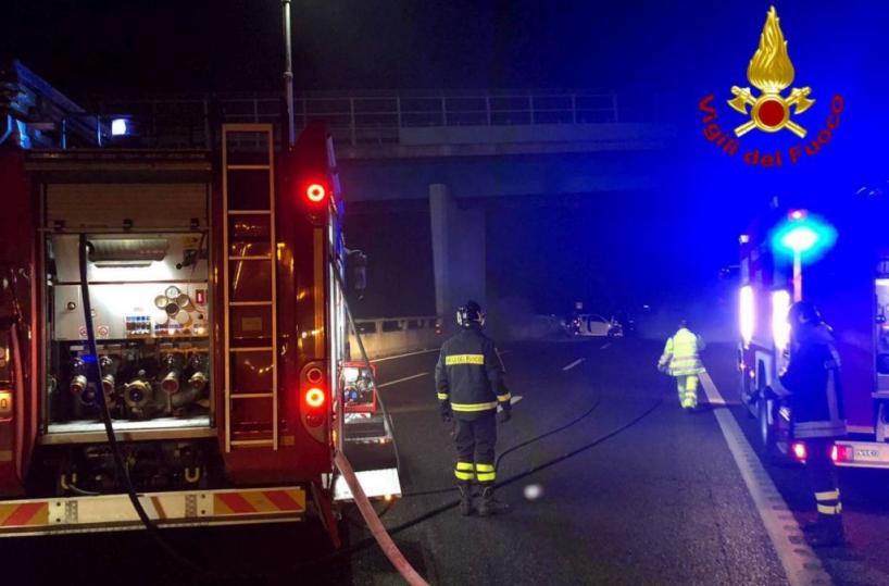 Tragico incidente nella notte sull’Autosole a Lodi, morta una 21enne