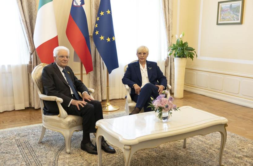 Mattarella “Si rischia di scivolare in un baratro di violenza”
